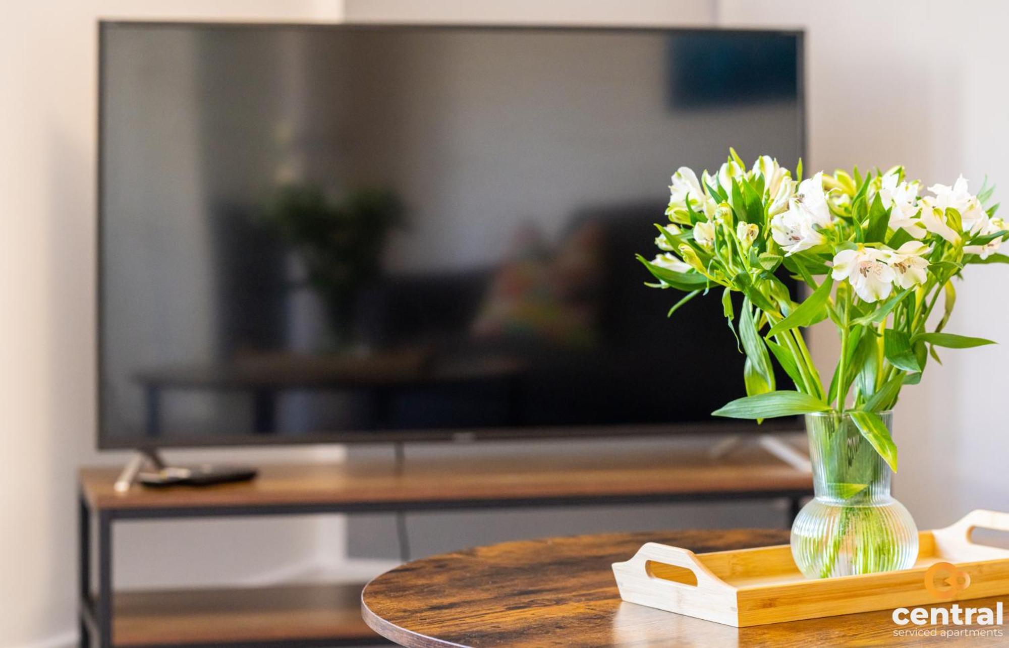 Central Serviced Apartments - 2 Bedroom - Free Street Parking - Fast Wifi - Smart Tvs In All Rooms - Ground Level - Family Neighbourhood - 3 X Double Beds - Heating 24-7 - Trade Stays - Weekly & Monthly Offers Dundee Kültér fotó
