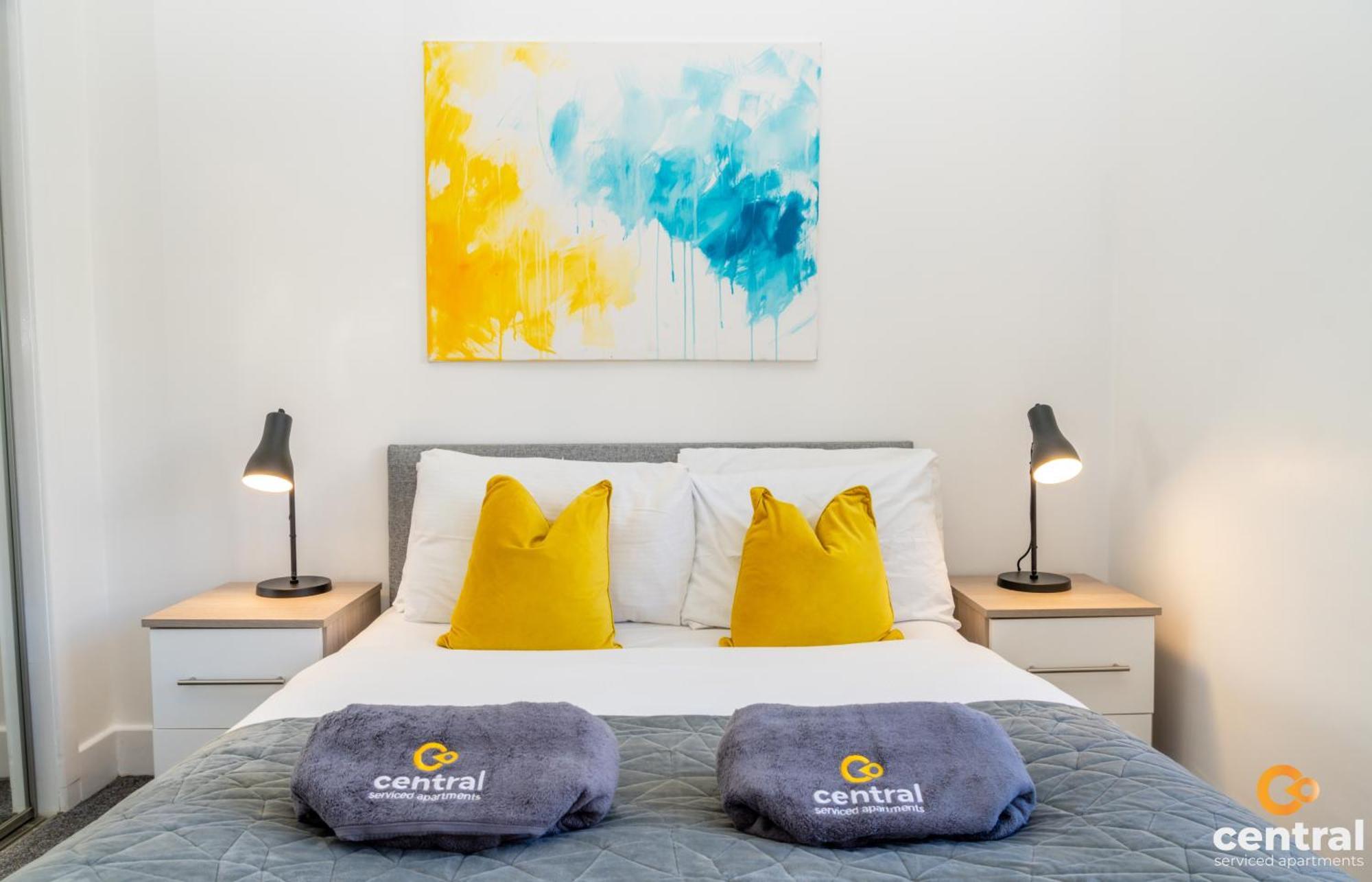 Central Serviced Apartments - 2 Bedroom - Free Street Parking - Fast Wifi - Smart Tvs In All Rooms - Ground Level - Family Neighbourhood - 3 X Double Beds - Heating 24-7 - Trade Stays - Weekly & Monthly Offers Dundee Kültér fotó
