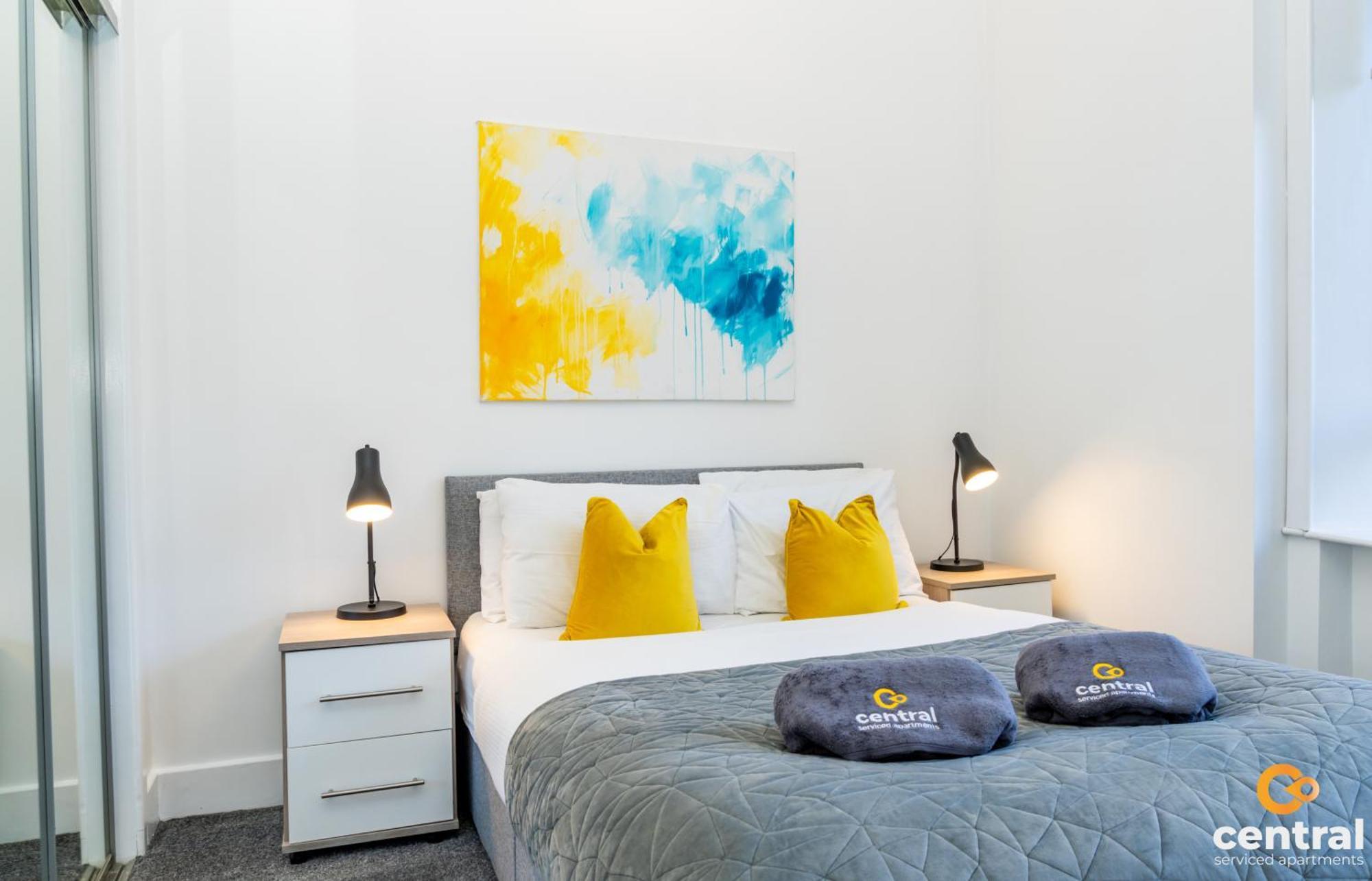 Central Serviced Apartments - 2 Bedroom - Free Street Parking - Fast Wifi - Smart Tvs In All Rooms - Ground Level - Family Neighbourhood - 3 X Double Beds - Heating 24-7 - Trade Stays - Weekly & Monthly Offers Dundee Kültér fotó